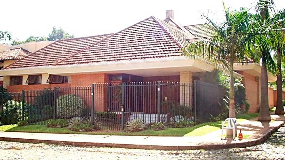 Residencia Humberto Irala