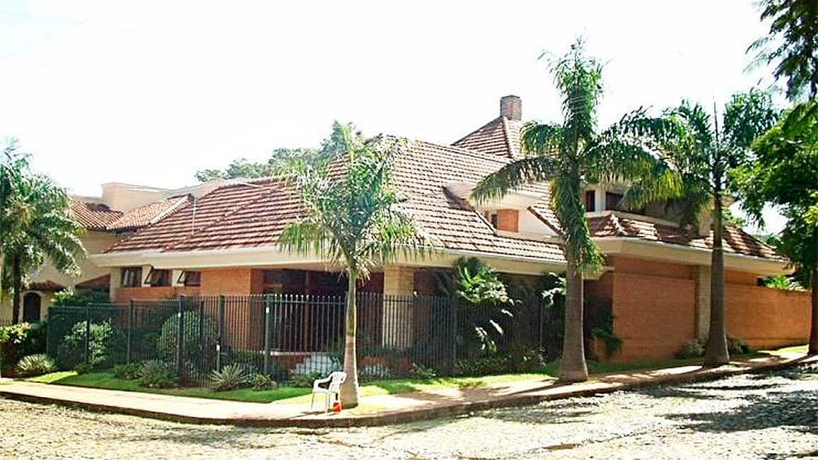 Residencia Humberto Irala